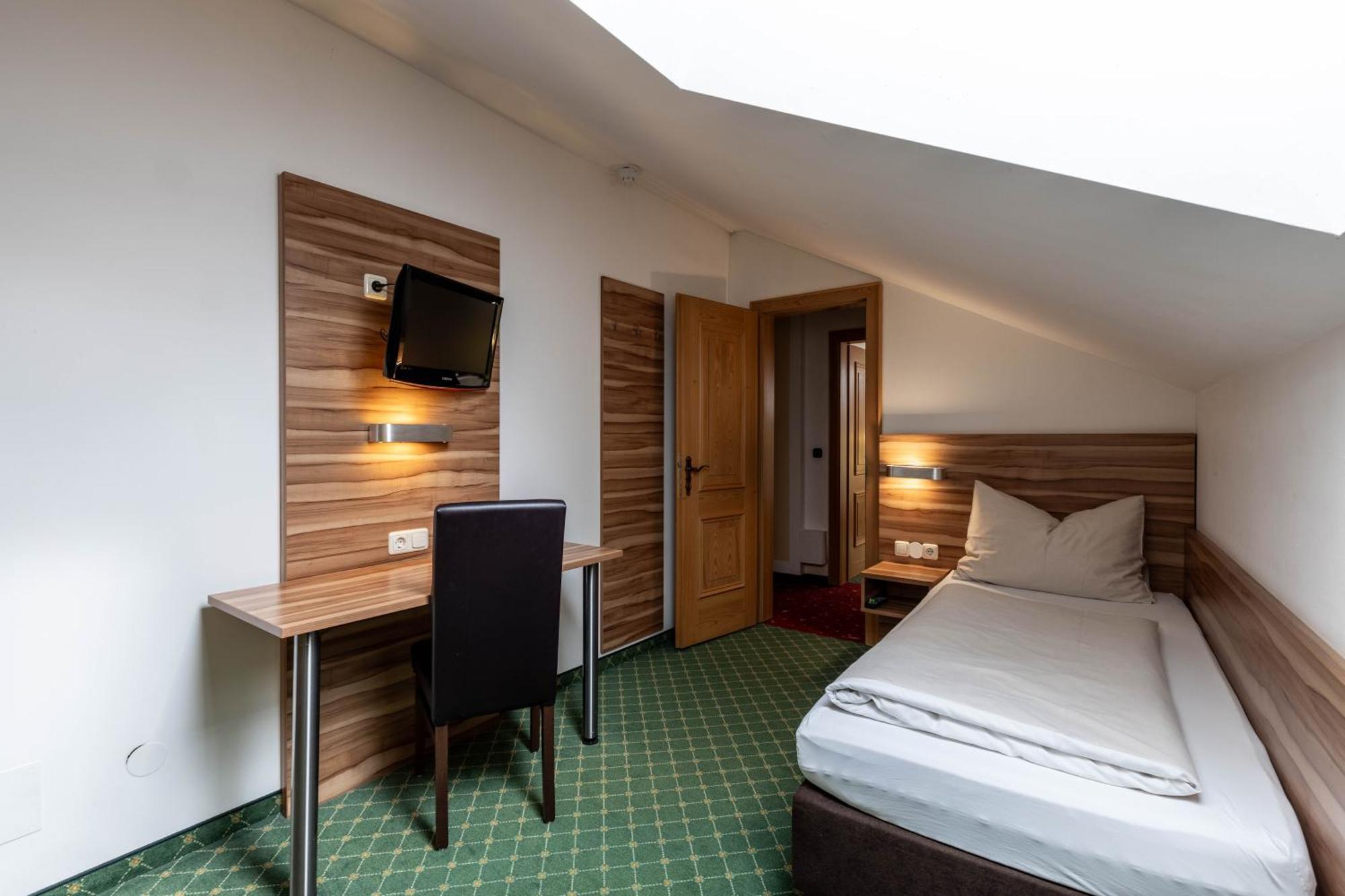 Hotel Post By Keyone Bad Mitterndorf Exterior foto